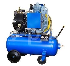 Поршневой компрессор АСО Бежецк КД9 Поршневой компрессор АСО Бежецк КД9 фото