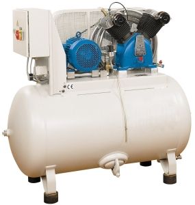 Поршневой компрессор KRAFTMANN ARCTURUS 023522-250 Поршневой компрессор KRAFTMANN ARCTURUS 023522-250 фото