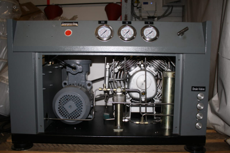 Поршневой компрессор  КВД-ГС-5 Поршневой компрессор  КВД-ГС-5