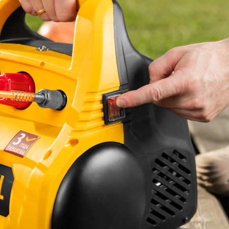 Поршневой компрессор  РС 1/6-180